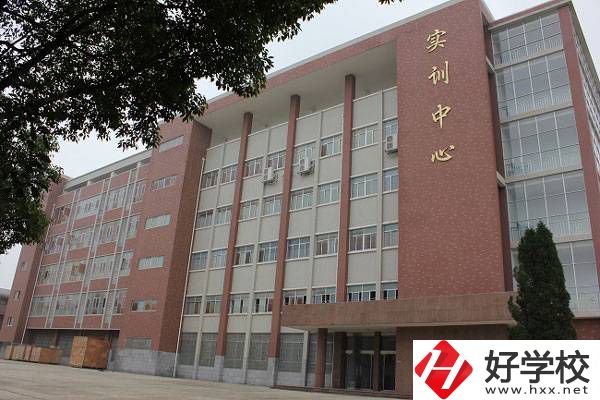 岳陽公辦中專都有哪些學校？有哪些專業(yè)？